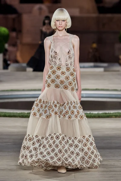 Look 38
